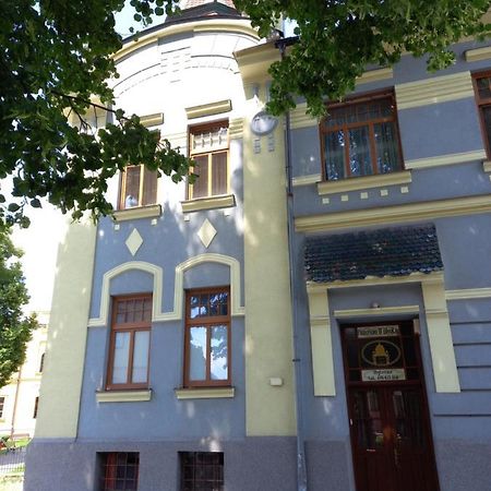 Penzion U školy Staré Město Exteriér fotografie